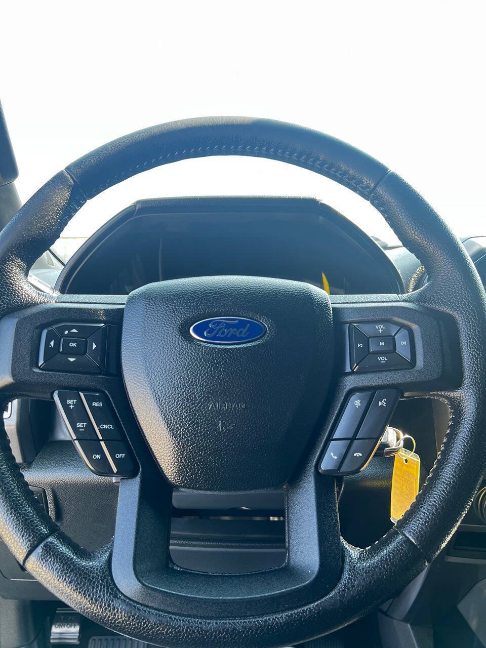 Used 2016 Ford F150 XLT w/ Equipment Group 301A Mid AWD/4WD image 7