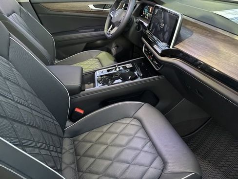 New 2025 Volkswagen Atlas SEL Premium R-Line image 26