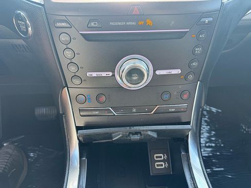 Used 2019 Ford Edge Titanium w/ Equipment Group 301A AWD/4WD image 15