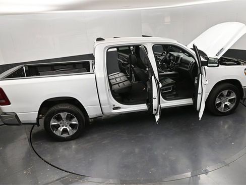 Used 2024 RAM 1500 Laramie image 30