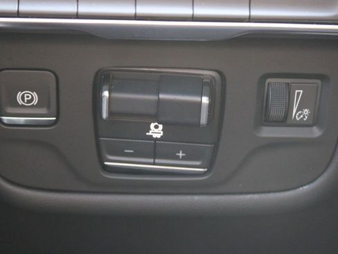 Used 2024 Cadillac Escalade Sport image 27