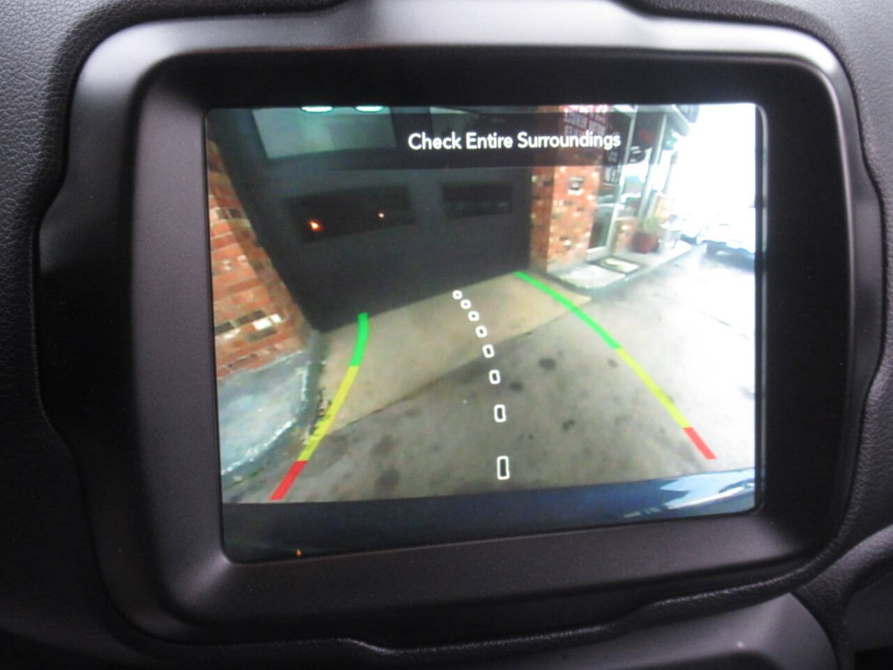Used 2023 Jeep Renegade Latitude w/ Premium Group AWD/4WD image 23