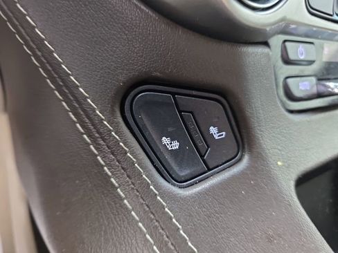 Used 2019 Chevrolet Tahoe LT w/ Luxury Package image 36