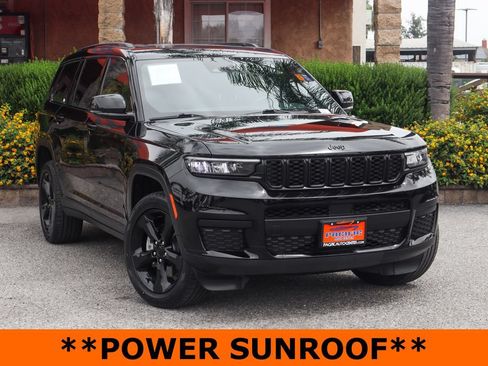 Used 2024 Jeep Grand Cherokee L Altitude AWD/4WD image 2
