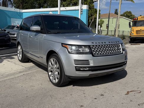 Used 2014 Land Rover Range Rover Supercharged AWD/4WD image 4