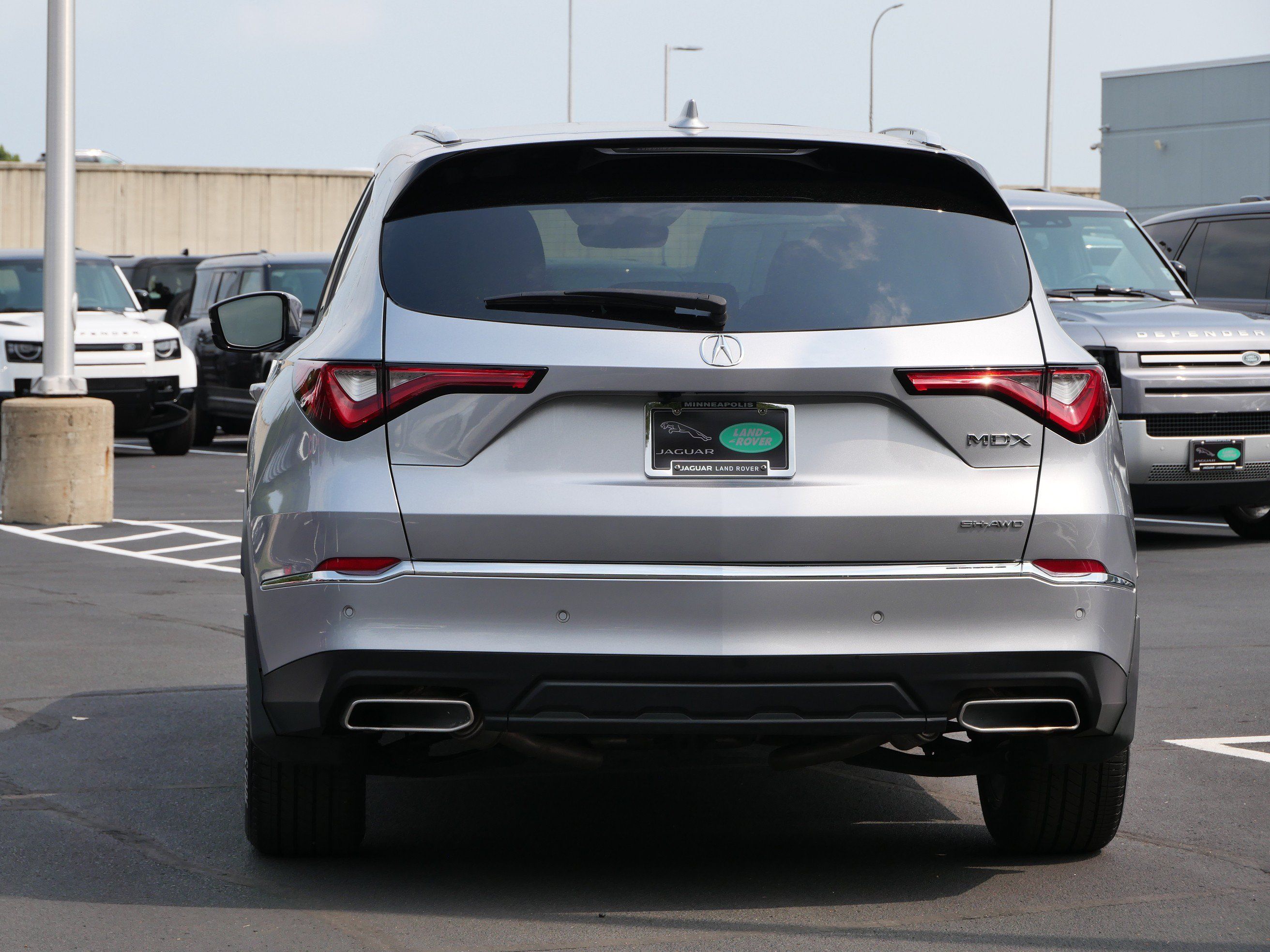 Used 2023 Acura MDX w/ Advance Package AWD/4WD image 4