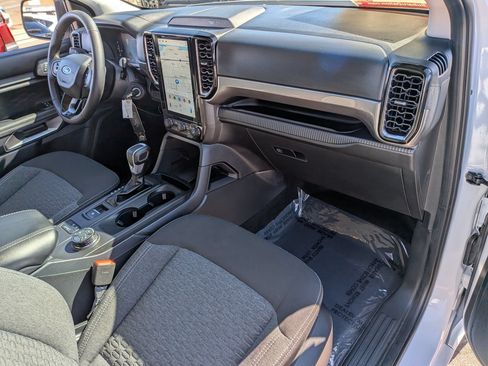 Used 2025 Ford Ranger XLT w/ FX4 Off-Road Package AWD/4WD image 32