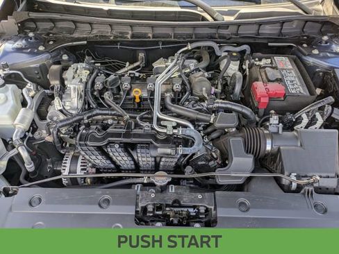 Used 2025 Nissan Altima 2.5 SV FWD image 12