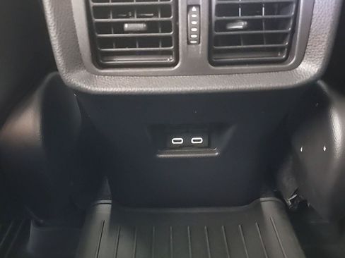 Used 2024 Toyota Venza Limited AWD/4WD image 23