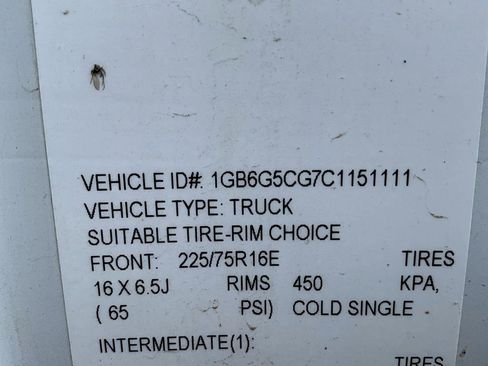 Used 2012 Chevrolet Express 4500 w/ RV Package image 25