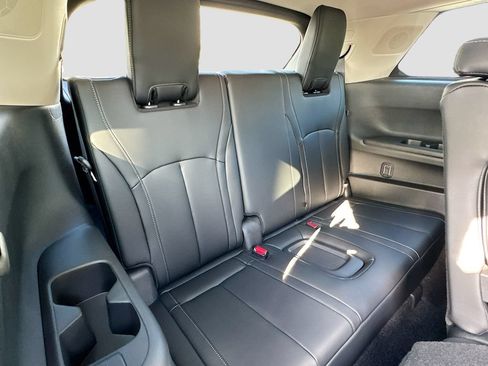 Certified 2026 INFINITI QX60 Luxe w/ Cargo Package FWD image 30