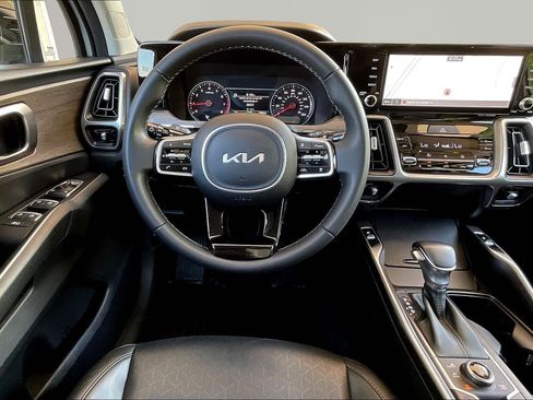 Used 2023 Kia Sorento X-Line EX AWD/4WD image 8