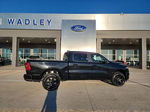 Used 2025 RAM 1500 Big Horn AWD/4WD image 2