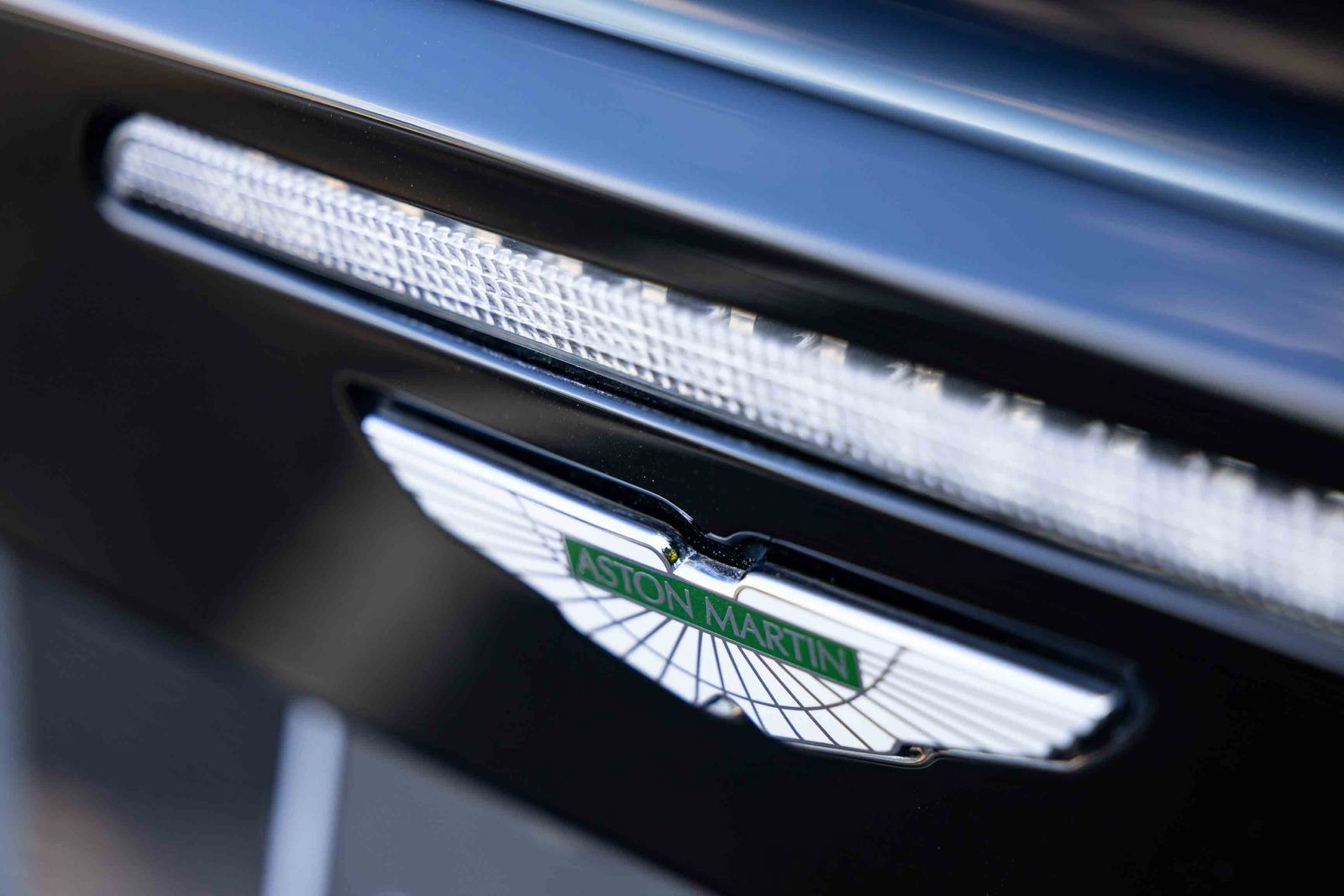 Used 2013 Aston Martin DB9 Volante RWD image 39
