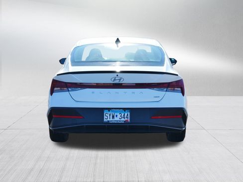 Certified 2025 Hyundai Elantra SEL image 6