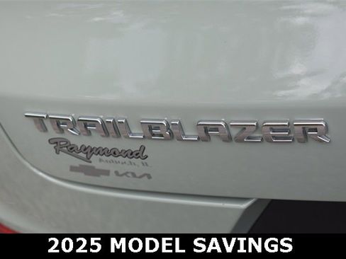 New 2025 Chevrolet TrailBlazer ACTIV w/ Driver Confidence Package image 15