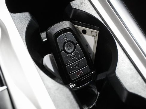 Used 2023 Ford Explorer Limited w/ Equipment Group 301A image 31