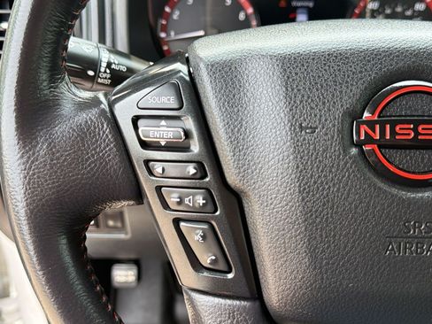 Used 2024 Nissan Titan PRO-4X w/ Pro-4x Convenience Package AWD/4WD image 16