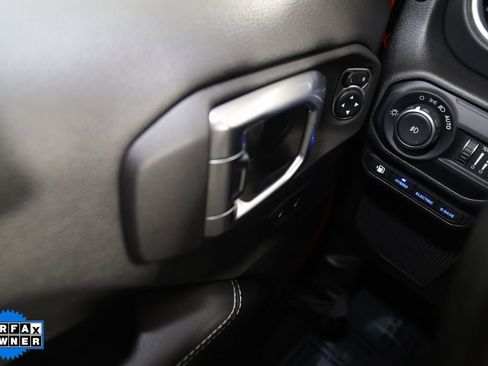 Used 2022 Jeep Wrangler Unlimited Sahara w/ Cold Weather Group image 32