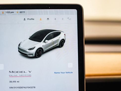 Used 2020 Tesla Model Y Performance image 20