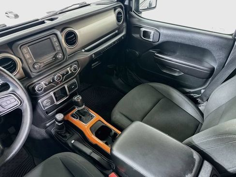 Used 2018 Jeep Wrangler Unlimited Sport AWD/4WD image 27