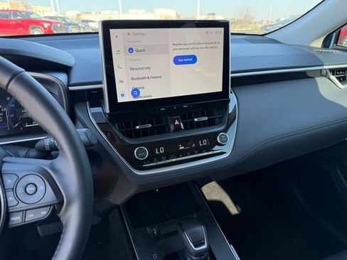 Used 2026 Toyota Corolla Cross XLE w/ Convenience Package image 22