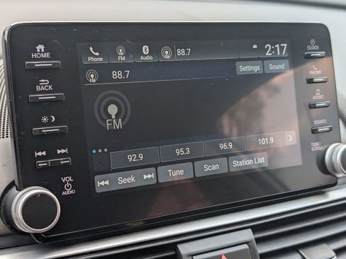 Used 2019 Honda Accord EX image 17