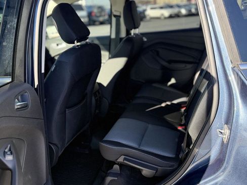 Used 2018 Ford Escape SE image 25