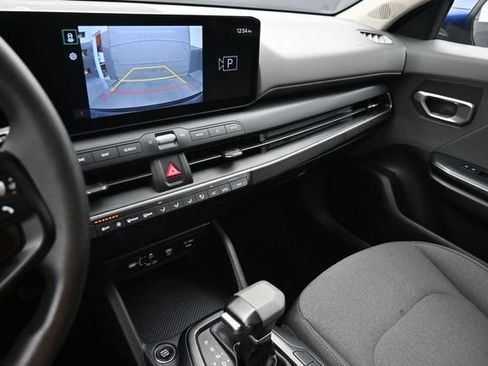 Used 2025 Kia K4 FWD image 12