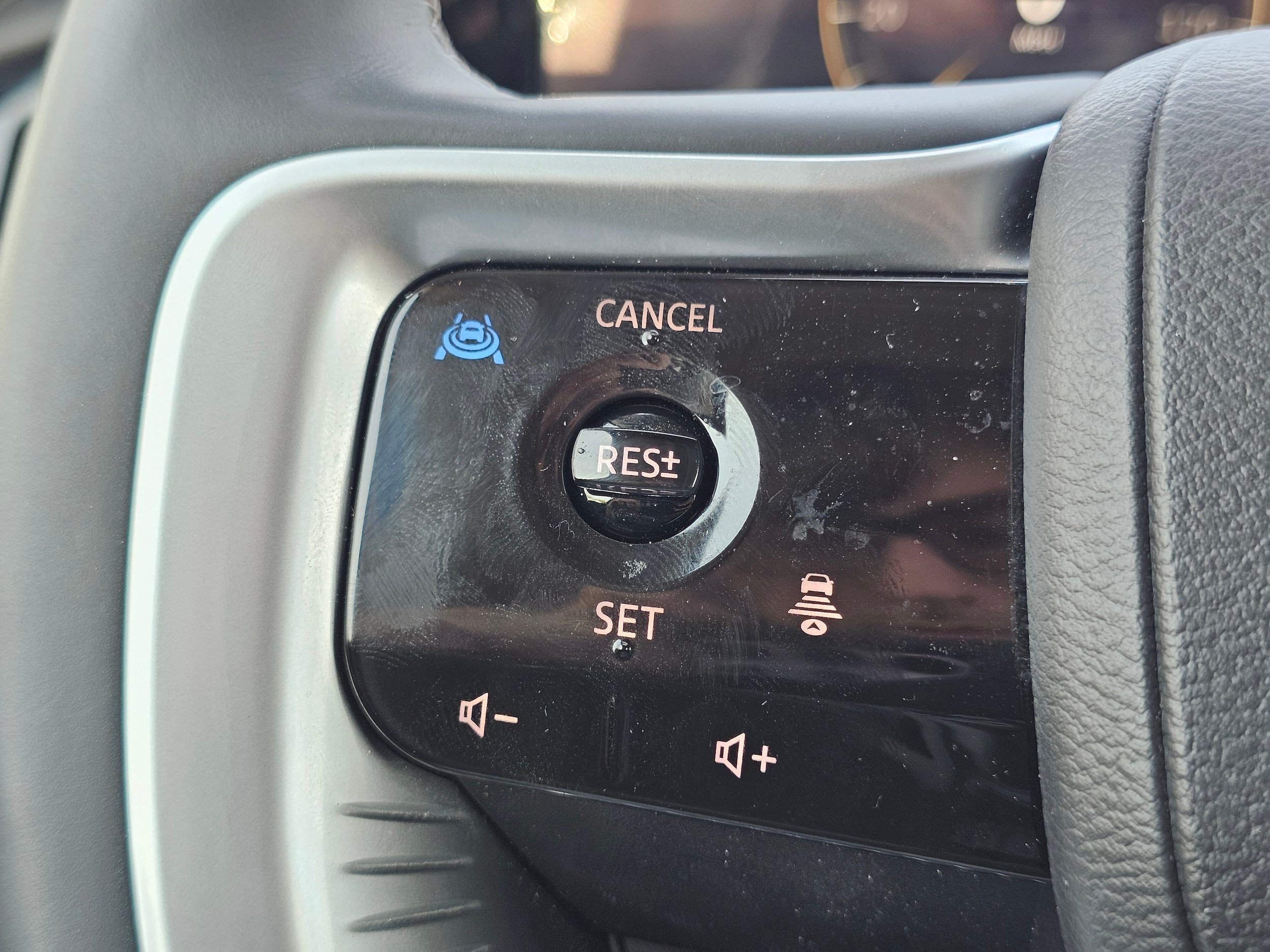 Used 2025 INFINITI QX80 Pure AWD/4WD image 25