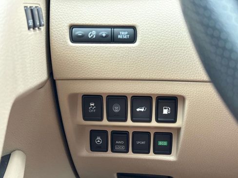 Used 2018 Nissan Rogue SL image 19