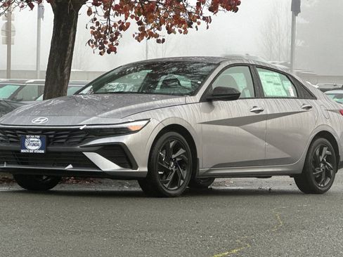 New 2026 Hyundai Elantra Sport image 8