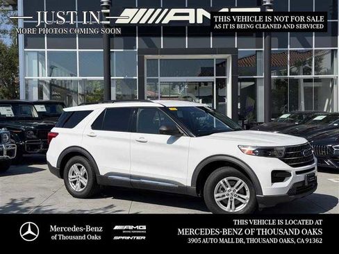 Used 2020 Ford Explorer XLT RWD image 1