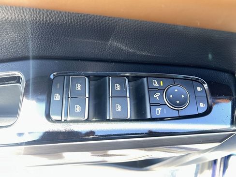 Certified 2025 Nissan Pathfinder Platinum w/ Cargo Package image 21