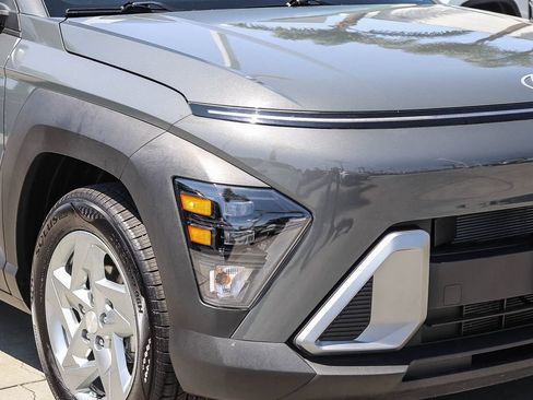 Used 2026 Hyundai Kona SE FWD image 10