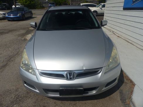 Used 2007 Honda Accord EX image 3