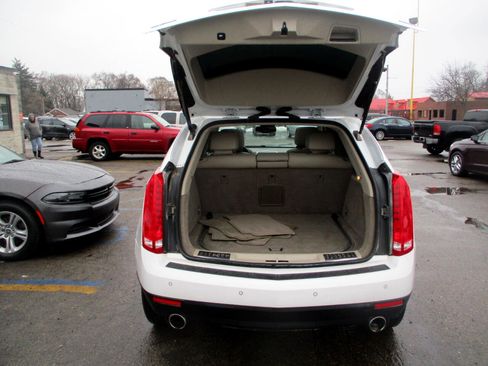 Used 2012 Cadillac SRX Luxury image 5