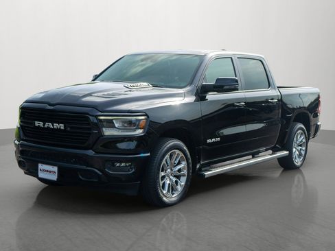 Used 2023 RAM 1500 Laramie AWD/4WD image 3