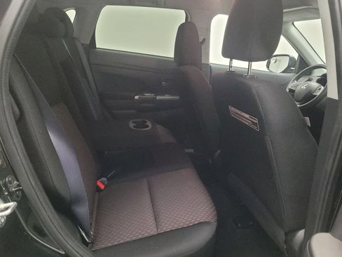 Used 2018 Mitsubishi Outlander Sport ES FWD image 19