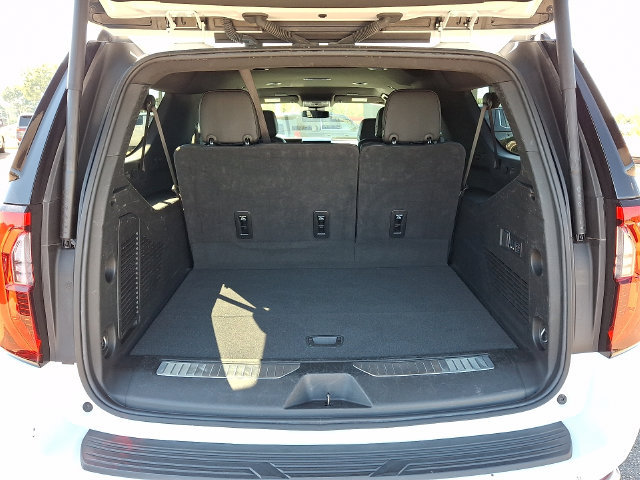 Used 2025 GMC Yukon XL Denali AWD/4WD image 28