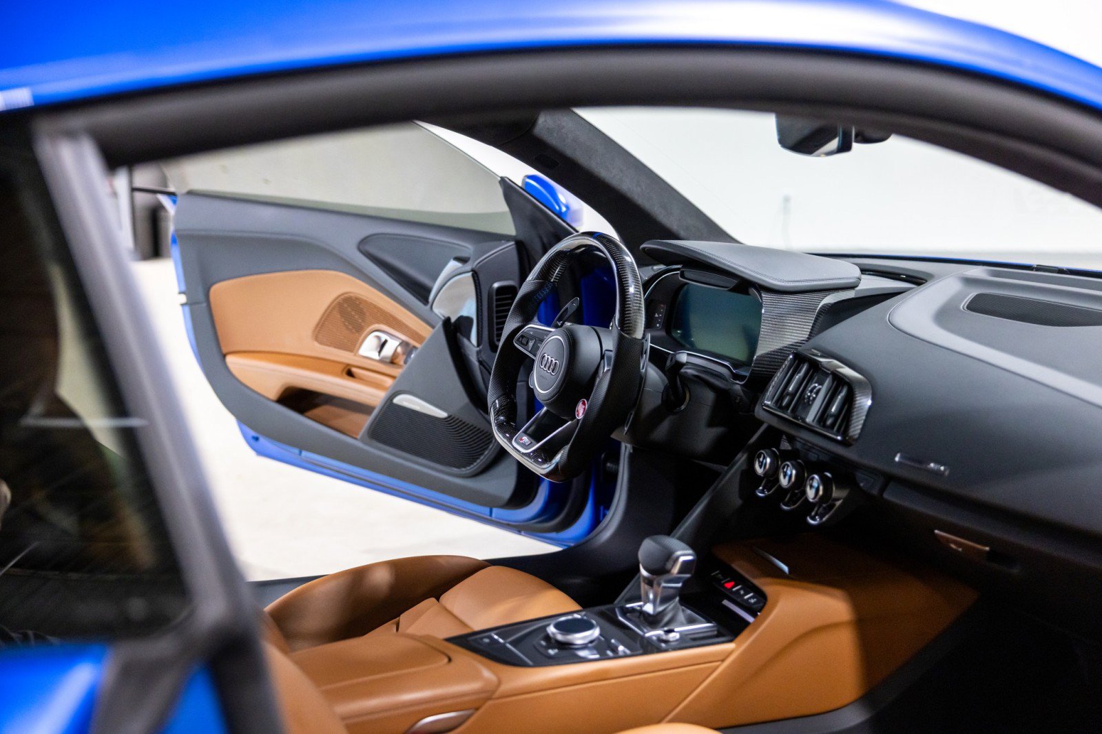 Used 2023 Audi R8 V10 performance RWD image 36