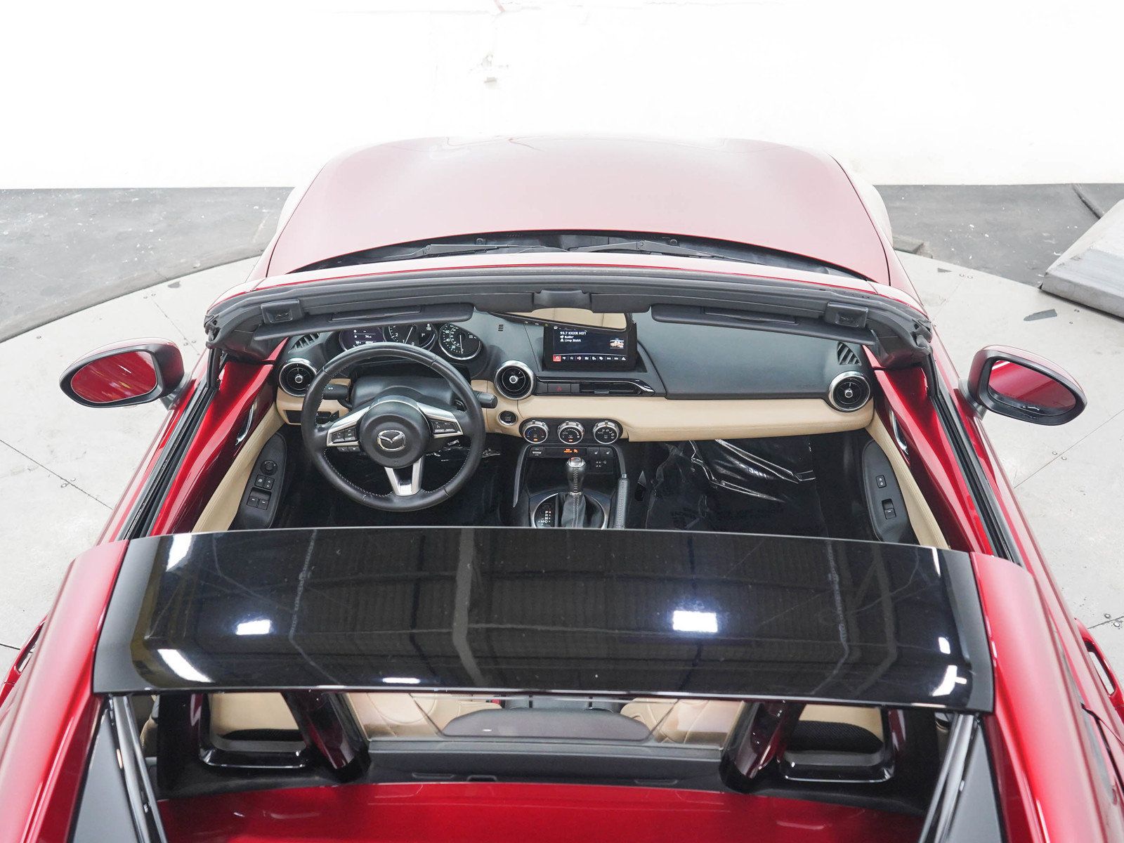 Used 2020 MAZDA MX-5 Miata RF Grand Touring RWD image 13