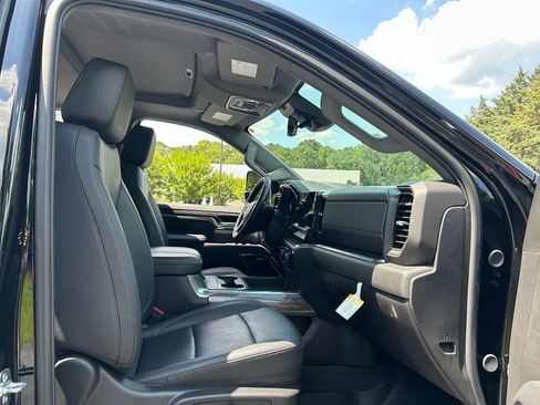 Used 2025 Chevrolet Silverado 2500 LTZ w/ Trail Boss Package AWD/4WD image 63