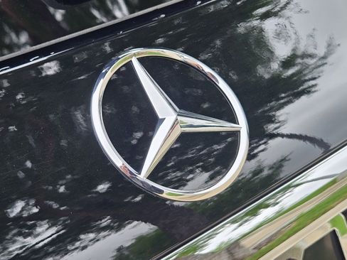 Certified 2026 Mercedes-Benz GLS 450 4MATIC image 9