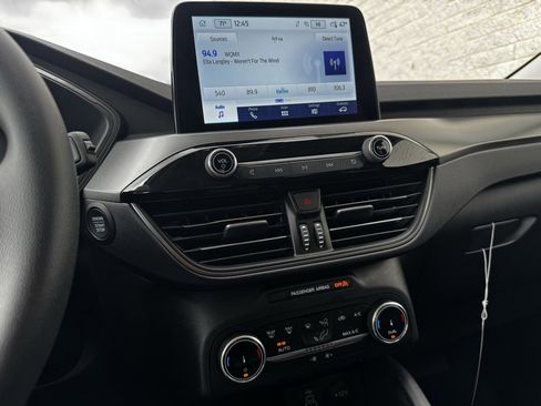 New 2025 Ford Escape Active image 27