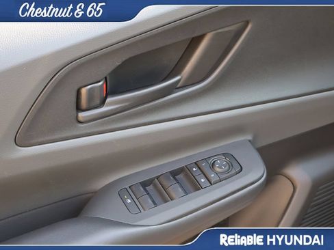 Used 2024 Toyota Prius LE AWD/4WD image 21