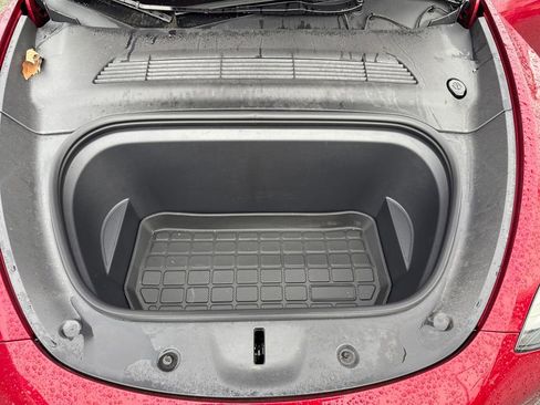 Used 2024 Tesla Model Y Long Range image 30