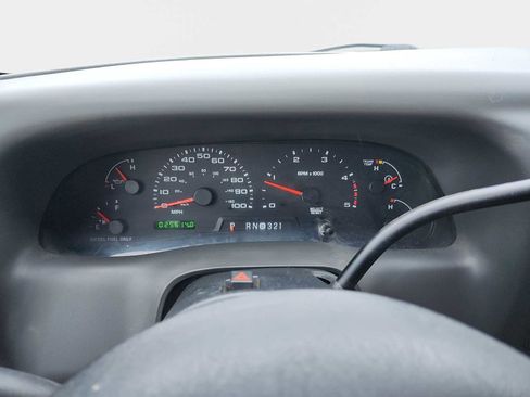 Used 2003 Ford F550 4x4 Regular Cab Super Duty image 12