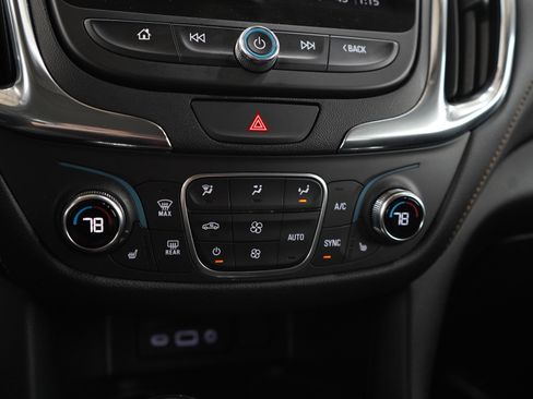 Used 2020 Chevrolet Equinox Premier w/ Premier Redline Edition image 23