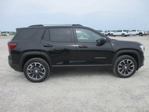 New 2027 GMC Terrain Elevation w/ Elevation Premium Package AWD/4WD image 3
